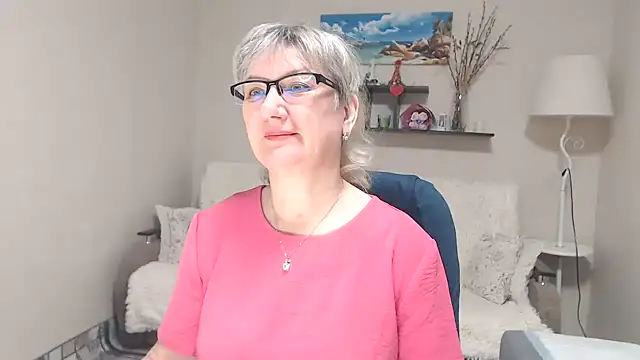 Snapshot of FleurMays chatting on December 14, 4:40 am FleurMays online show from December 14, 4:40 am