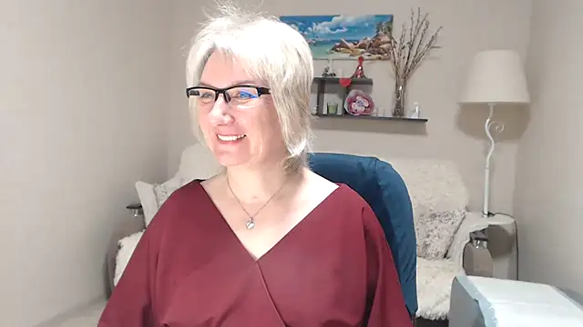 FleurMays online show from March 4, 9:04 am