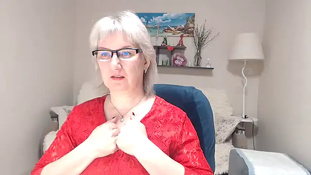 FleurMays online show from April 5, 5:04 am