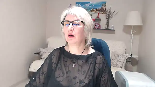 FleurMays online show from April 15, 11:06 am