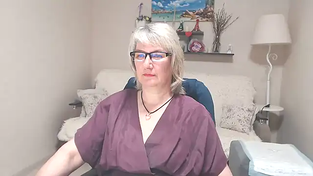 FleurMays online show from June 6, 4:50 am