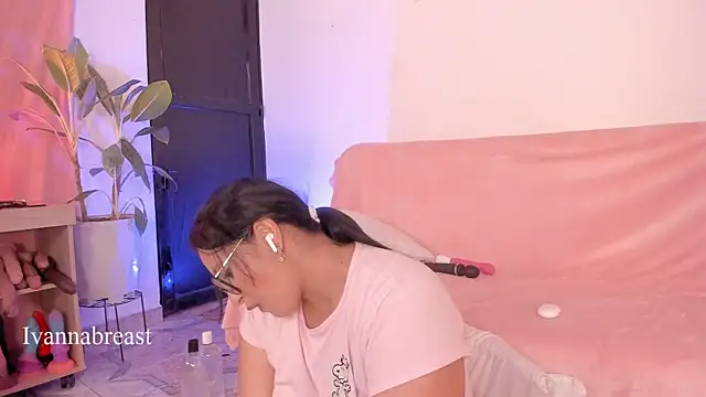 Ivannabreast Official online show from March 13, 11:27 pm