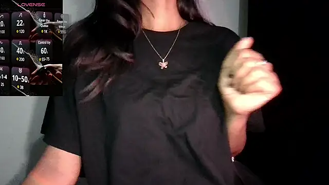 Snapshot of glowybekwa chatting on March 2, 9:43 pm glowybekwa online show from March 2, 9:43 pm