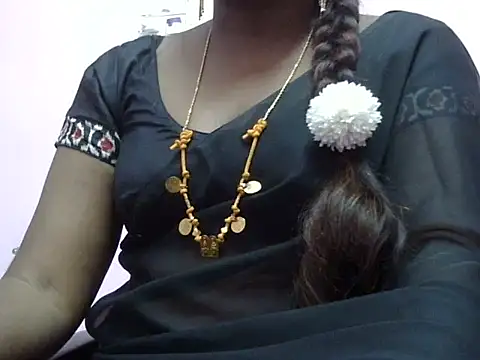 Hot akshara online show from February 28, 4:35 am