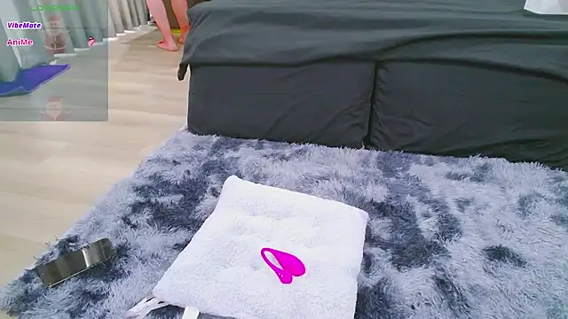 Chinhh9-9 online show from December 25, 3:50 am