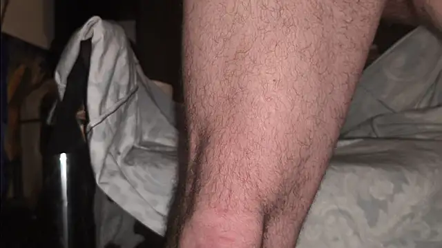 Snapshot of Gigadickman chatting on April 13, 2:06 am Gigadickman online show from April 13, 2:06 am