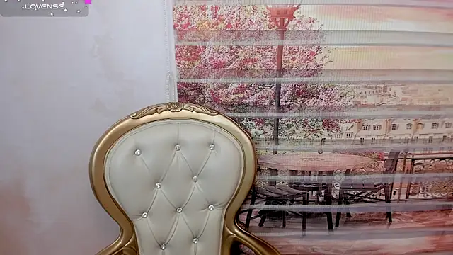 Leah Sweetie online show from February 4, 11:16 am