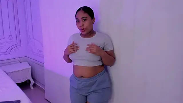 Leah Sweetie online show from March 19, 11:17 am