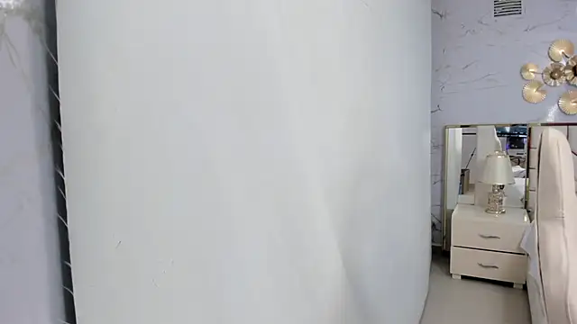 Leah Sweetie online show from September 11, 10:15 am