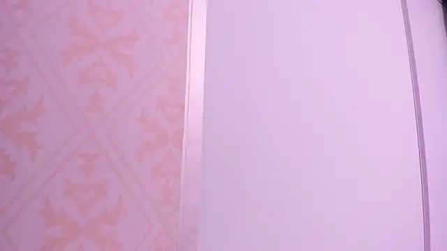 Leah Sweetie online show from September 23, 9:56 am