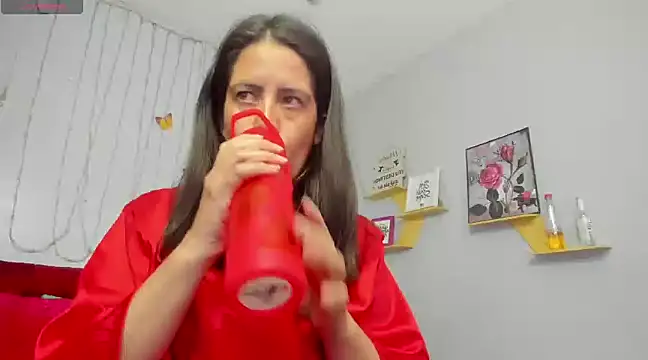 kathina giraldo online show from February 1, 3:39 pm