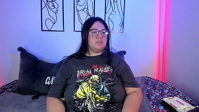 Snapshot of RubyPirsso18 chatting on January 23, 2:12 am RubyPirsso18 online show from January 23, 2:12 am