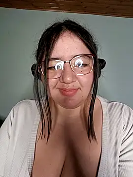 Snapshot of RubyPirsso18 chatting on February 22, 1:55 am RubyPirsso18 online show from February 22, 1:55 am