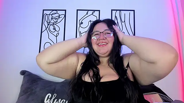 Snapshot of RubyPirsso18 chatting on March 6, 7:21 pm RubyPirsso18 online show from March 6, 7:21 pm