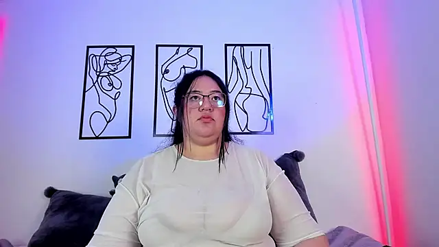 Snapshot of RubyPirsso18 chatting on March 19, 10:09 pm RubyPirsso18 online show from March 19, 10:09 pm