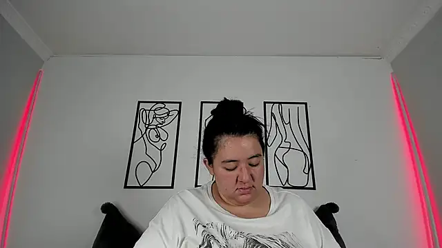 Snapshot of RubyPirsso18 chatting on November 10, 7:57 pm RubyPirsso18 online show from November 10, 7:57 pm