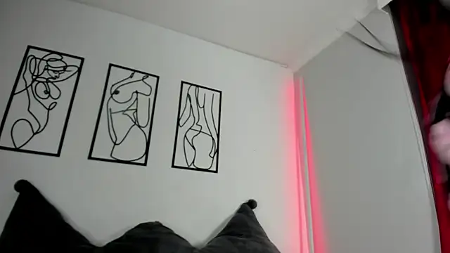 Snapshot of RubyPirsso18 chatting on November 16, 7:08 pm RubyPirsso18 online show from November 16, 7:08 pm