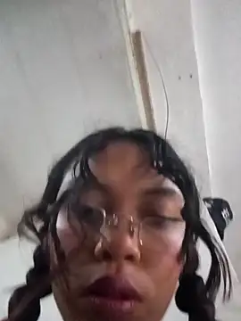 Snapshot of Lunita_5 chatting on November 28, 8:44 pm Lunita 5 online show from November 28, 8:44 pm