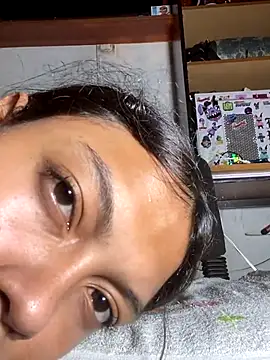 Snapshot of Lunita_5 chatting on December 5, 8:23 am Lunita 5 online show from December 5, 8:23 am