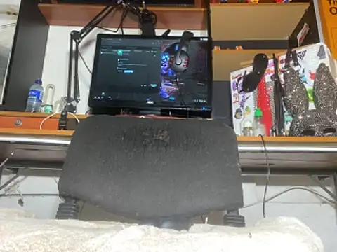 Lunita 5 online show from February 1, 8:18 pm