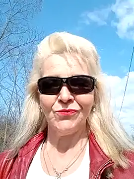 Snapshot of CassandraSandra44 chatting on March 20, 9:59 am CassandraSandra44 online show from March 20, 9:59 am