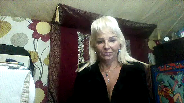 Snapshot of CassandraSandra44 chatting on October 31, 6:53 pm CassandraSandra44 online show from October 31, 6:53 pm