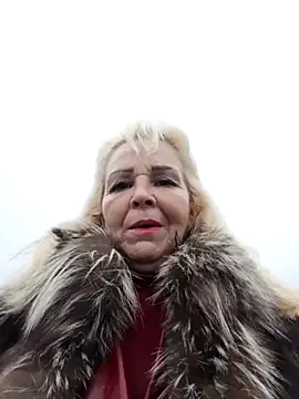 Snapshot of CassandraSandra44 chatting on December 3, 8:34 am CassandraSandra44 online show from December 3, 8:34 am