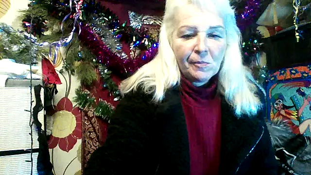 CassandraSandra44 online show from January 7, 5:15 pm