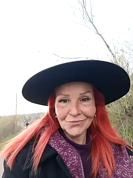 CassandraSandra44 online show from April 10, 4:17 am