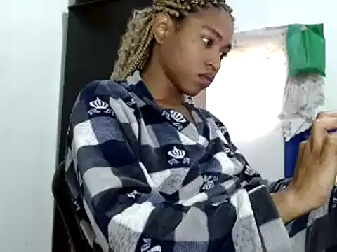 miriam775 online show from January 3, 3:55 pm