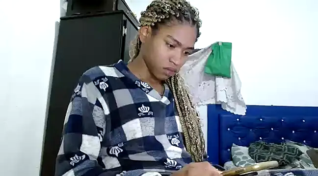 miriam775 online show from January 13, 11:30 am