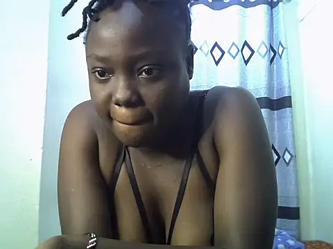 Snapshot of mdivah chatting on February 8, 4:43 pm mdivah online show from February 8, 4:43 pm
