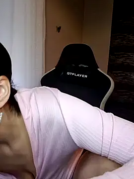 Jujuicy 97 online show from March 11, 8:09 am