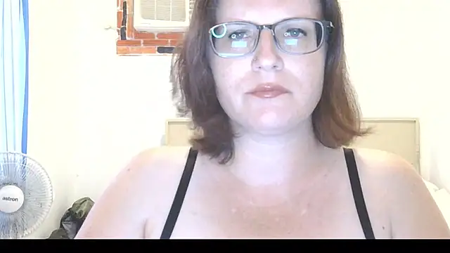 CrimsonMistress online show from March 16, 10:36 pm