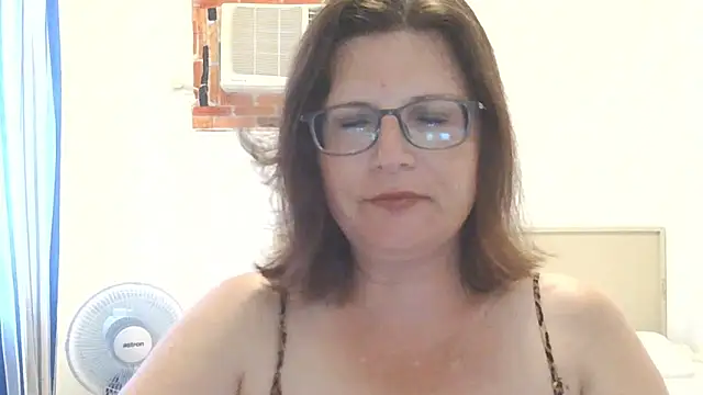 CrimsonMistress online show from April 21, 10:34 pm