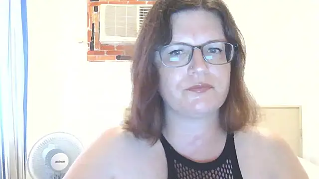 CrimsonMistress online show from April 22, 10:44 pm