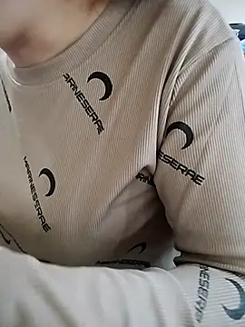 JasminePham online show from November 17, 1:00 am