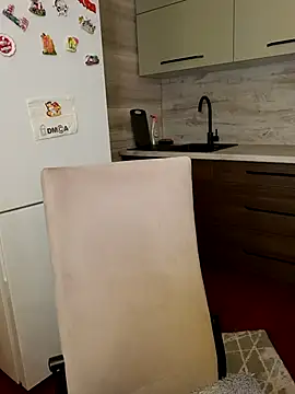 Cute Hot Alice online show from March 1, 9:37 pm