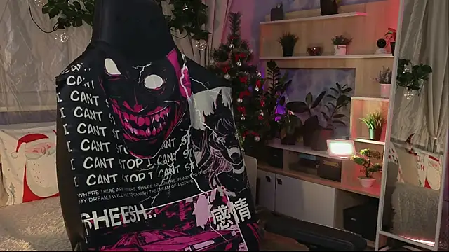 KiraLiLime online show from February 21, 5:31 pm