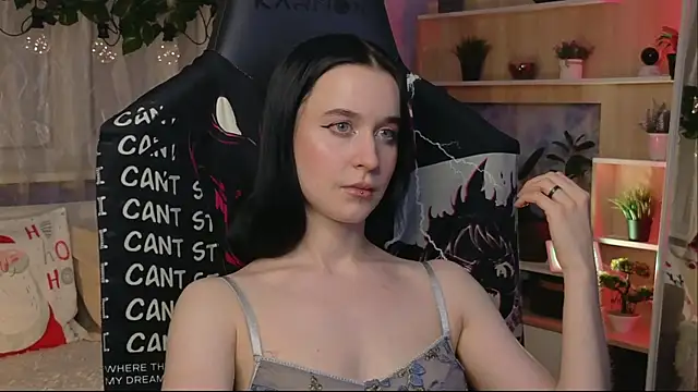 KiraLiLime online show from February 22, 3:47 pm