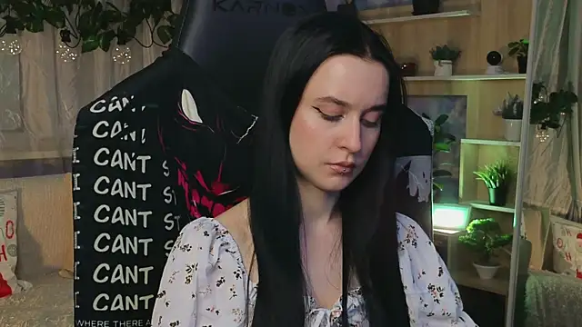 KiraLiLime online show from March 8, 10:02 pm