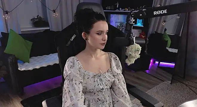 KiraLiLime online show from March 8, 10:02 pm