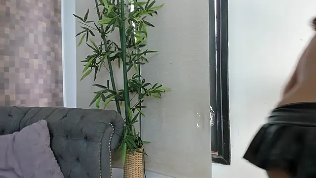 Snapshot of nataly_velez chatting on October 27, 1:59 pm nataly velez online show from October 27, 1:59 pm