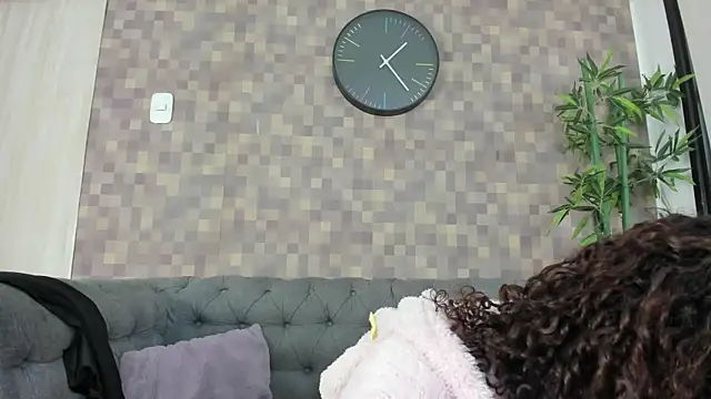 Snapshot of nataly_velez chatting on November 16, 7:30 pm nataly velez online show from November 16, 7:30 pm