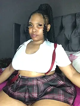 Anaelle24 online show from February 21, 7:10 pm