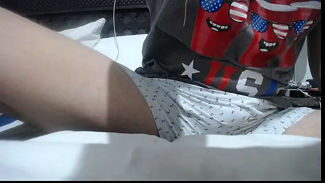 Snapshot of Bigbosscol chatting on October 15, 8:31 pm Bigbosscol online show from October 15, 8:31 pm