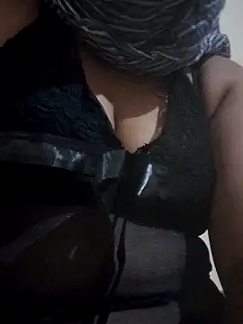 Snapshot of vadapavgirl chatting on October 16, 7:26 pm vadapavgirl online show from October 16, 7:26 pm