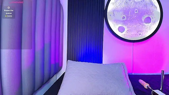  Felicity 1 online show from September 29, 1:05 pm