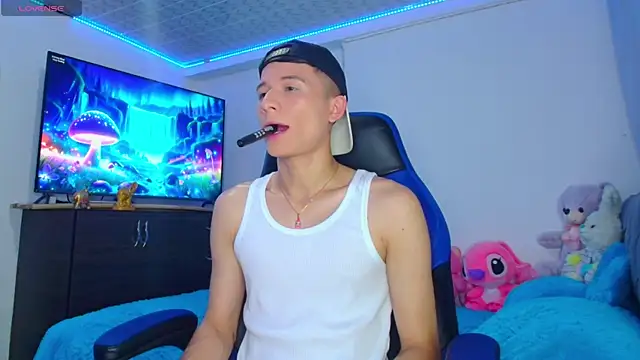 bryamer 19 online show from January 20, 1:28 am