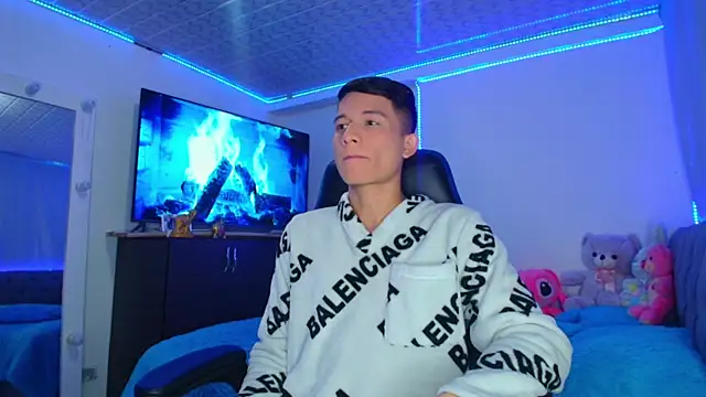 bryamer 19 online show from January 24, 1:03 am